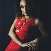 Soprano lauretata in Discipline Musicali con specializzazione in Canto impartisce lezioni di Canto, Tecniche di Respirazione e Teoria Musicale